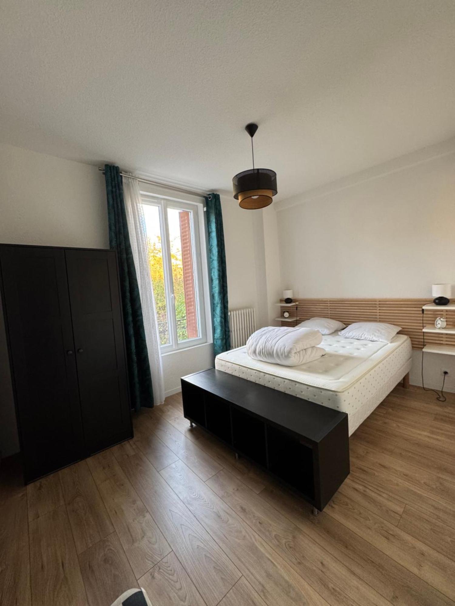Appartement Le Madargue Idealement Place Châtel-Guyon Dış mekan fotoğraf