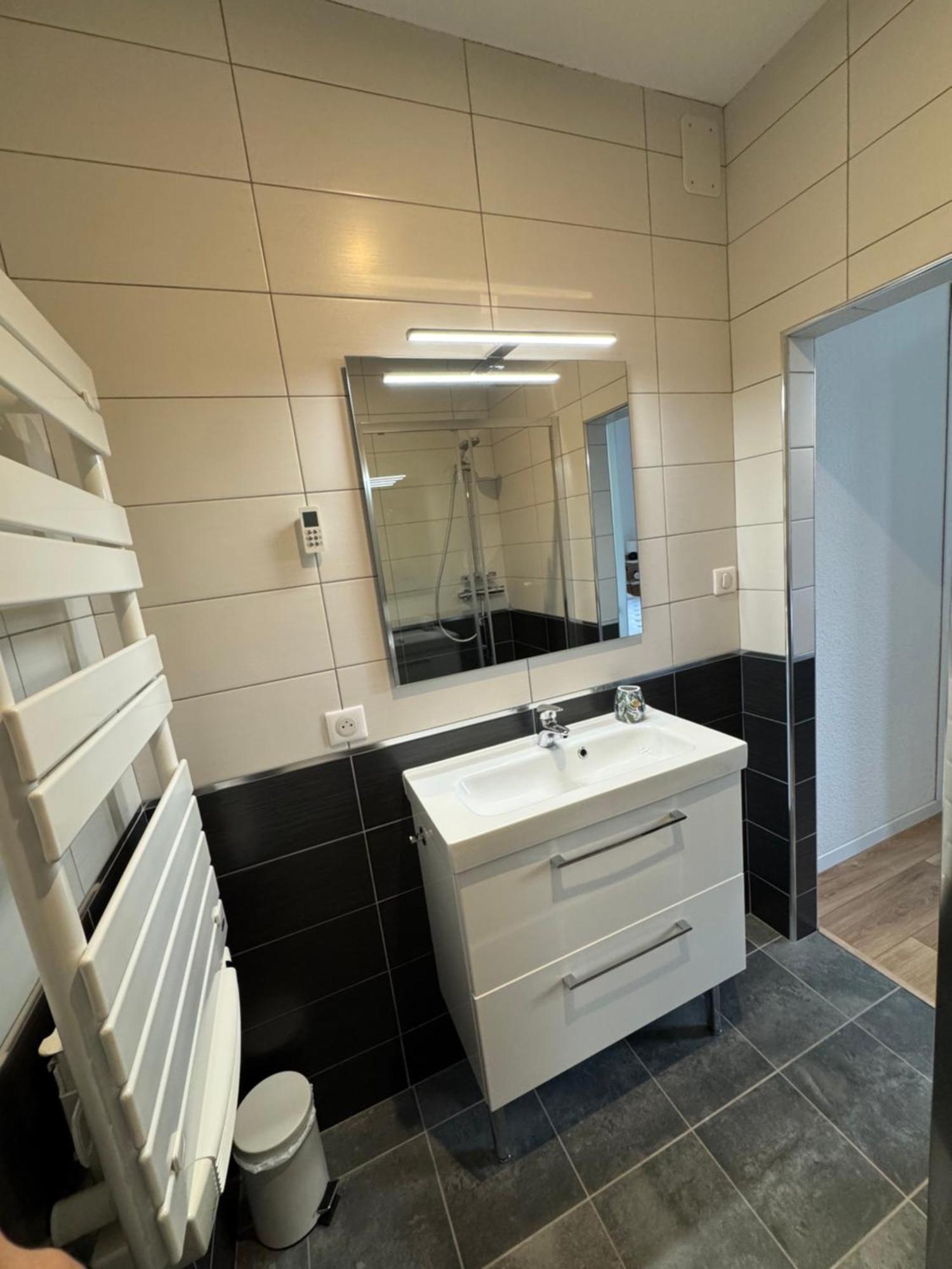 Appartement Le Madargue Idealement Place Châtel-Guyon Dış mekan fotoğraf