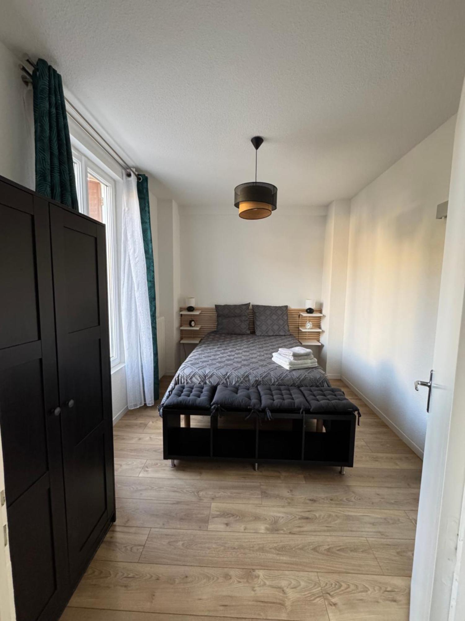 Appartement Le Madargue Idealement Place Châtel-Guyon Dış mekan fotoğraf